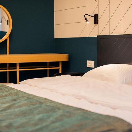Benelux Hotel Peć Eksteriør billede