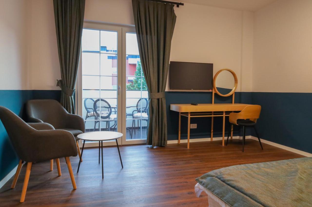 Benelux Hotel Peć Eksteriør billede
