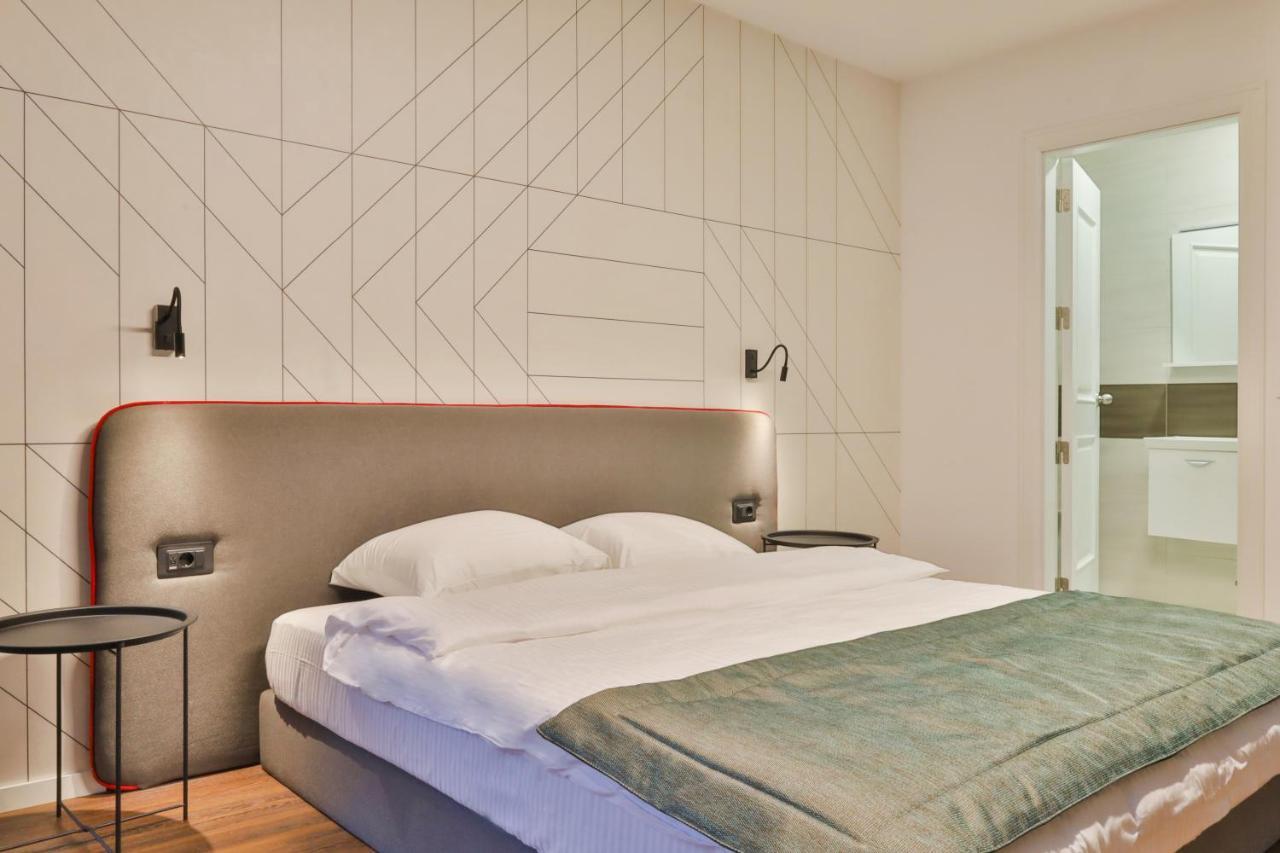 Benelux Hotel Peć Eksteriør billede
